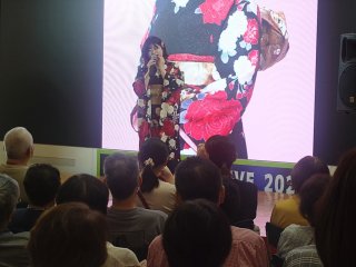 【TTCキャンペーンライブ】中西りえ、エレガント桐生、川野夏美がイオンモール下妻のステージに登場！10月5日 