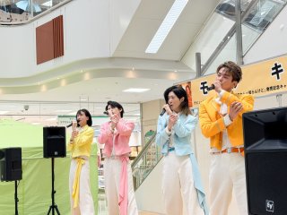 TikTokで大バズリ中！クセになると今話題のグループ「モナキ」が【ユアエルム成田】でリリースイベントを開催！