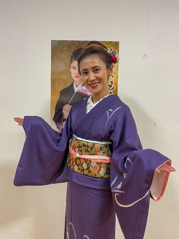 美貴じゅん子