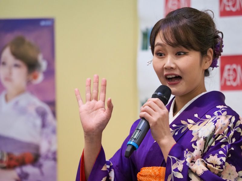 美里里美さん 岩波理恵さん 西方裕之さん 新曲CPを開催しました！ 2023年11月24日 イオンノア