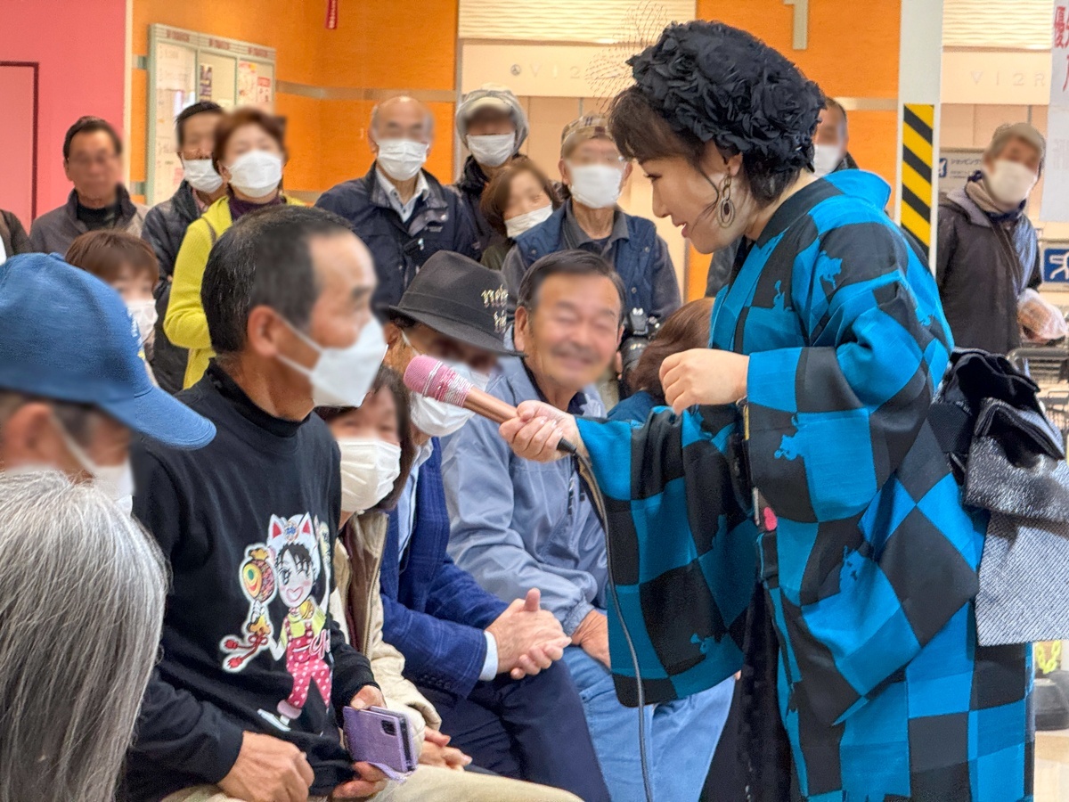 井上由美子
