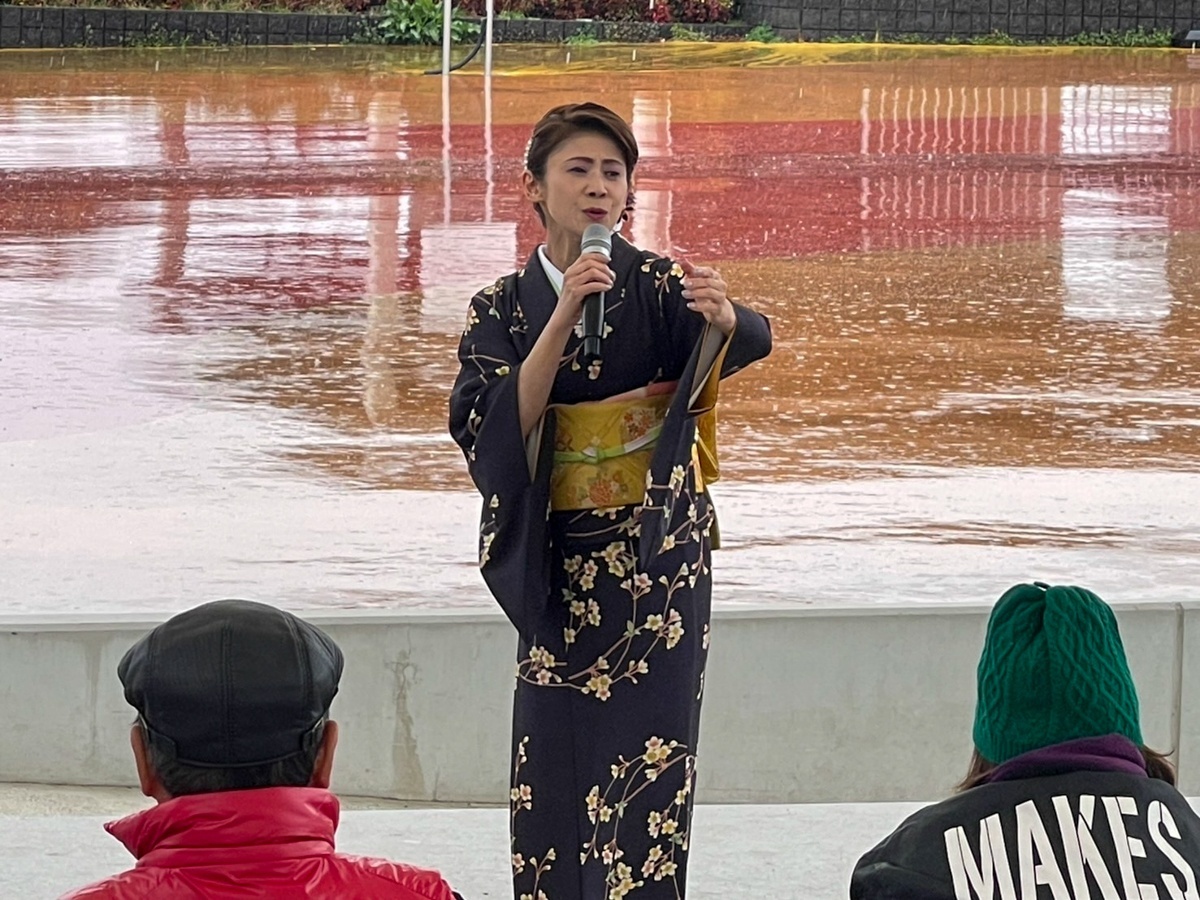 美貴じゅん子