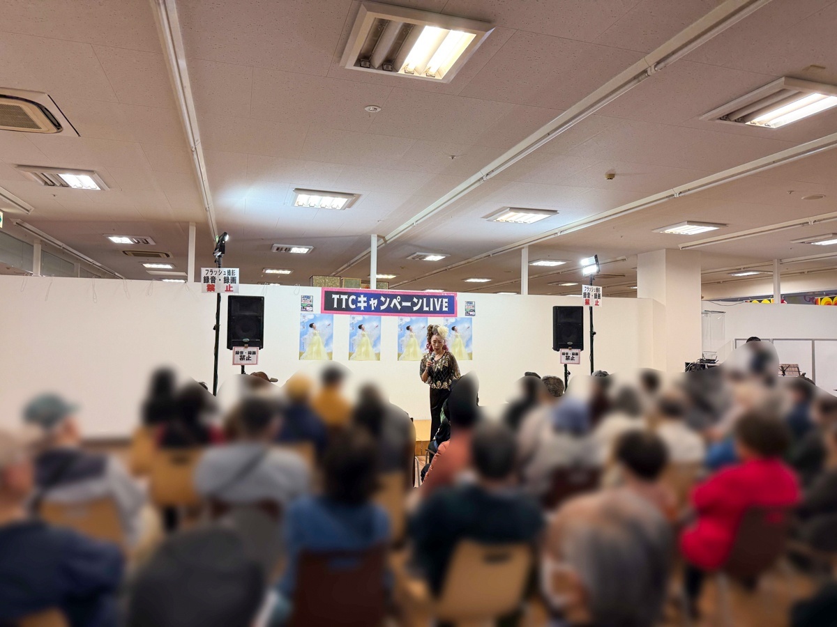安倍理津子