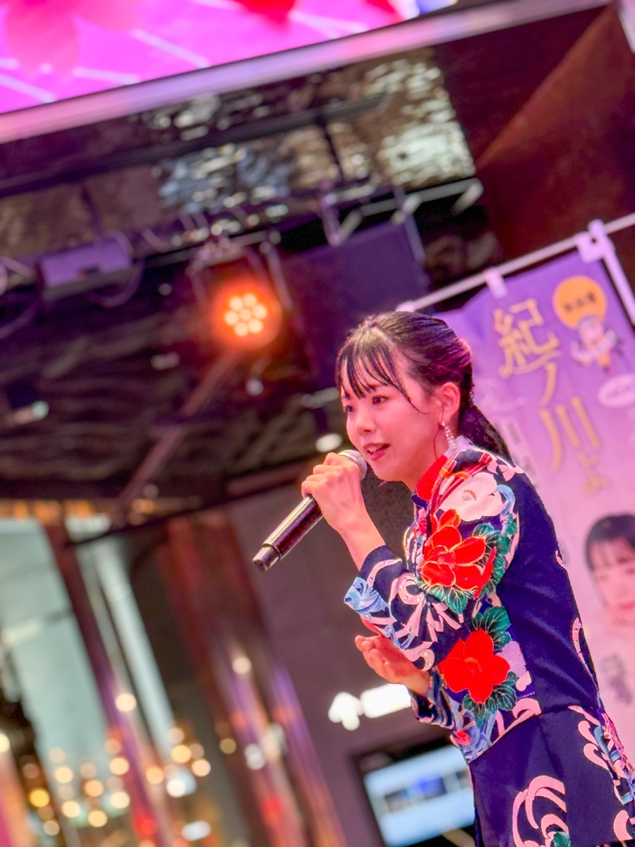 山西アカリ