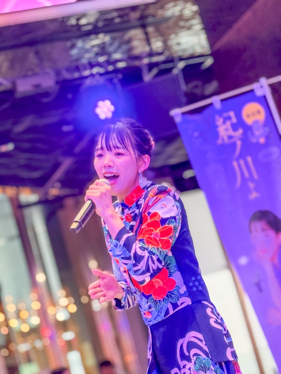 山西アカリ
