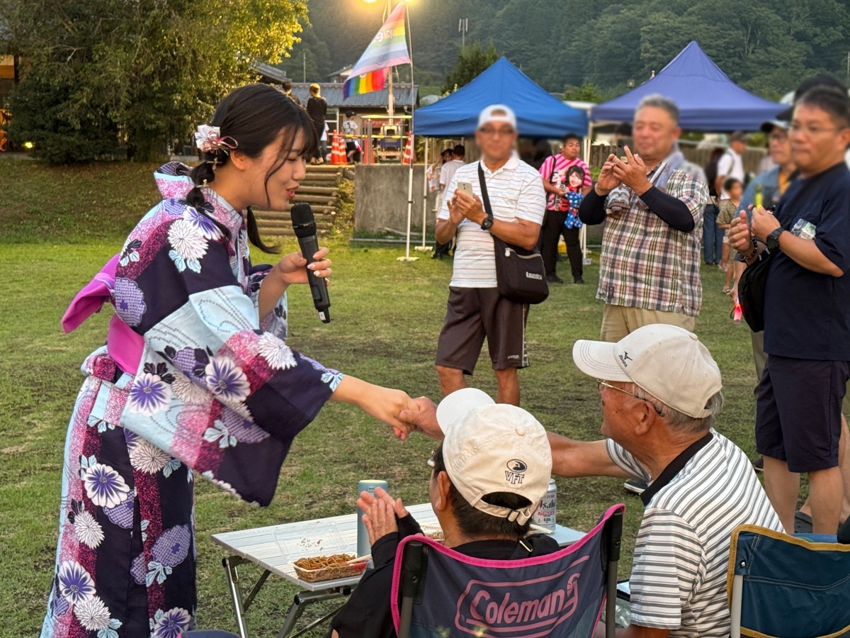 【さとみ夏まつり】里野鈴妹さんがステージに登場！夏の夜を盛り上げました♪（8月13日）