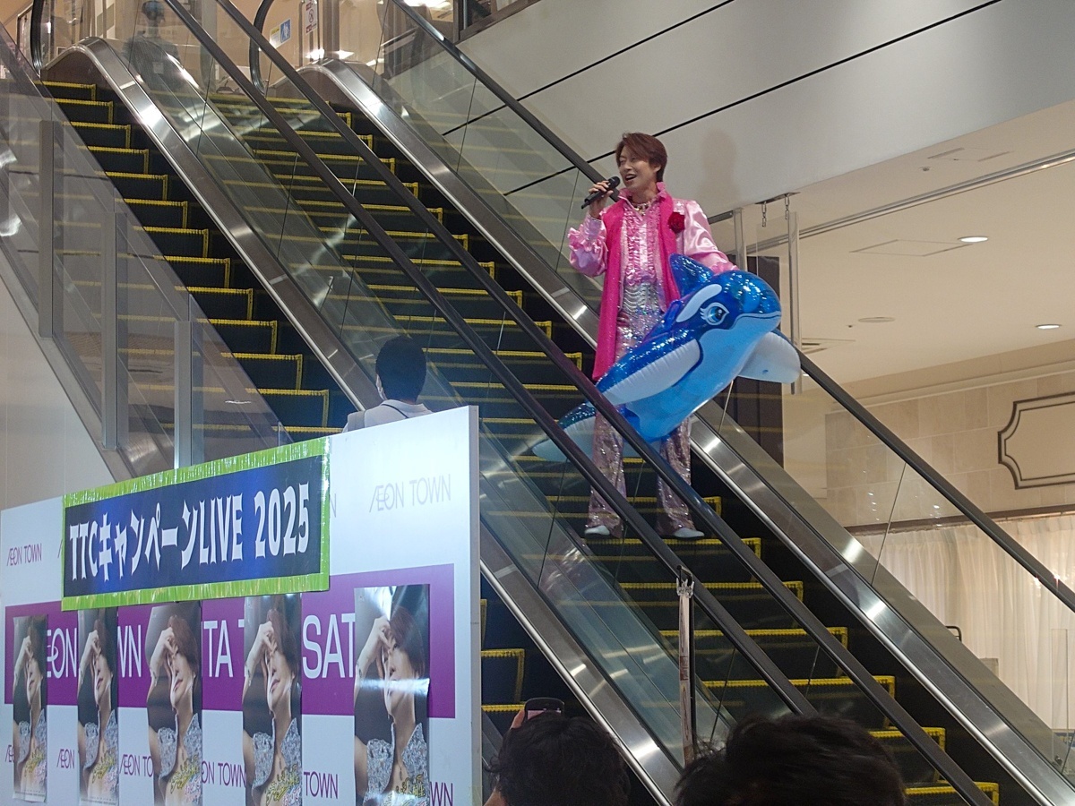 【新曲リリースイベント】水森かおりがイオンタウン成田富里のステージに登場!エレガント桐生、岡本幸太等と新曲キャンペーン!8月16日