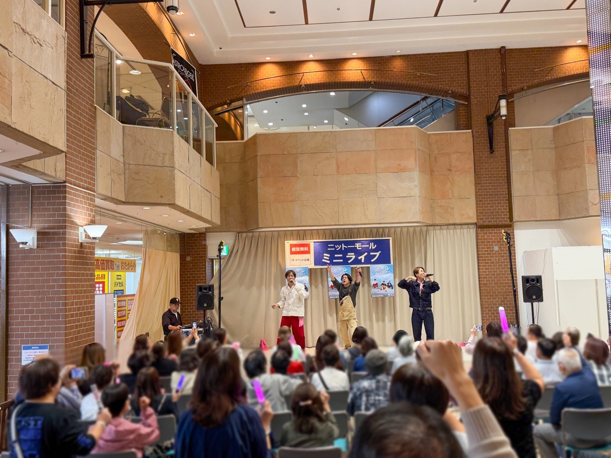 LAST FIRST ニットーモール熊谷 TTCキャンペーンライブ 写真3