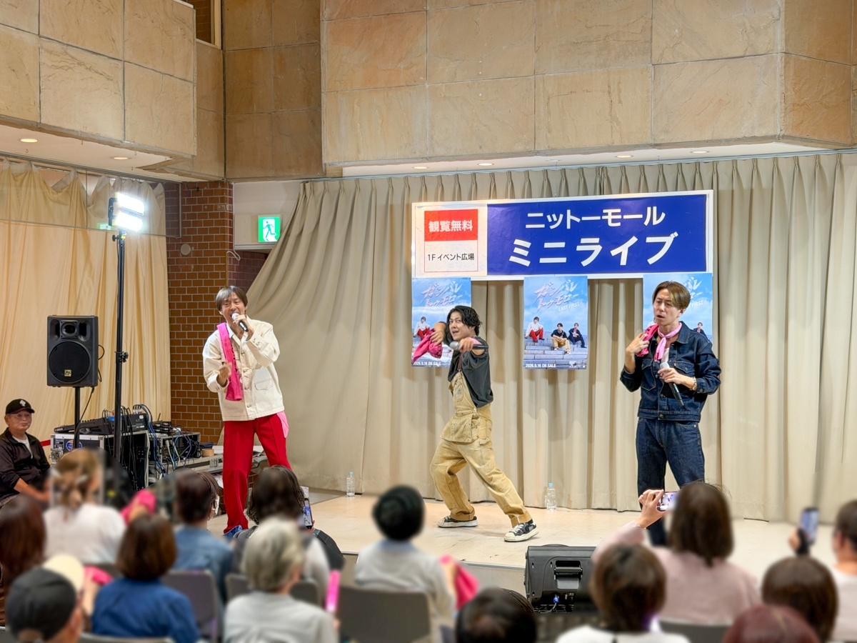 LAST FIRST ニットーモール熊谷 TTCキャンペーンライブ 写真1