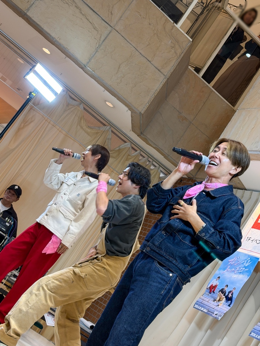 LAST FIRST ニットーモール熊谷 TTCキャンペーンライブ 写真4