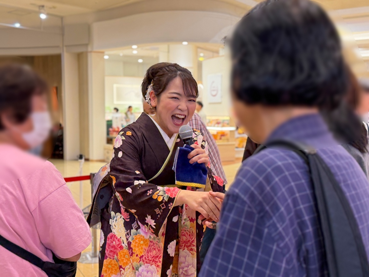 平山花羽 イオンタウンおゆみ野 TTCキャンペーンライブ 写真5