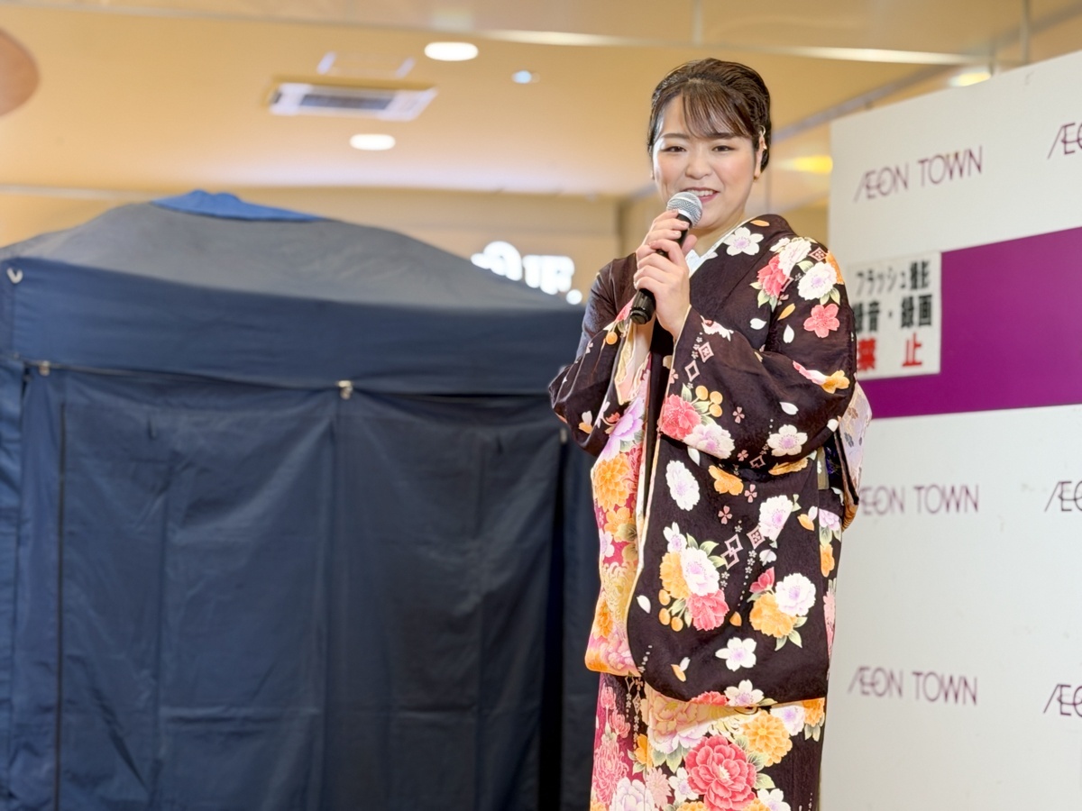 平山花羽 イオンタウンおゆみ野 TTCキャンペーンライブ 写真3